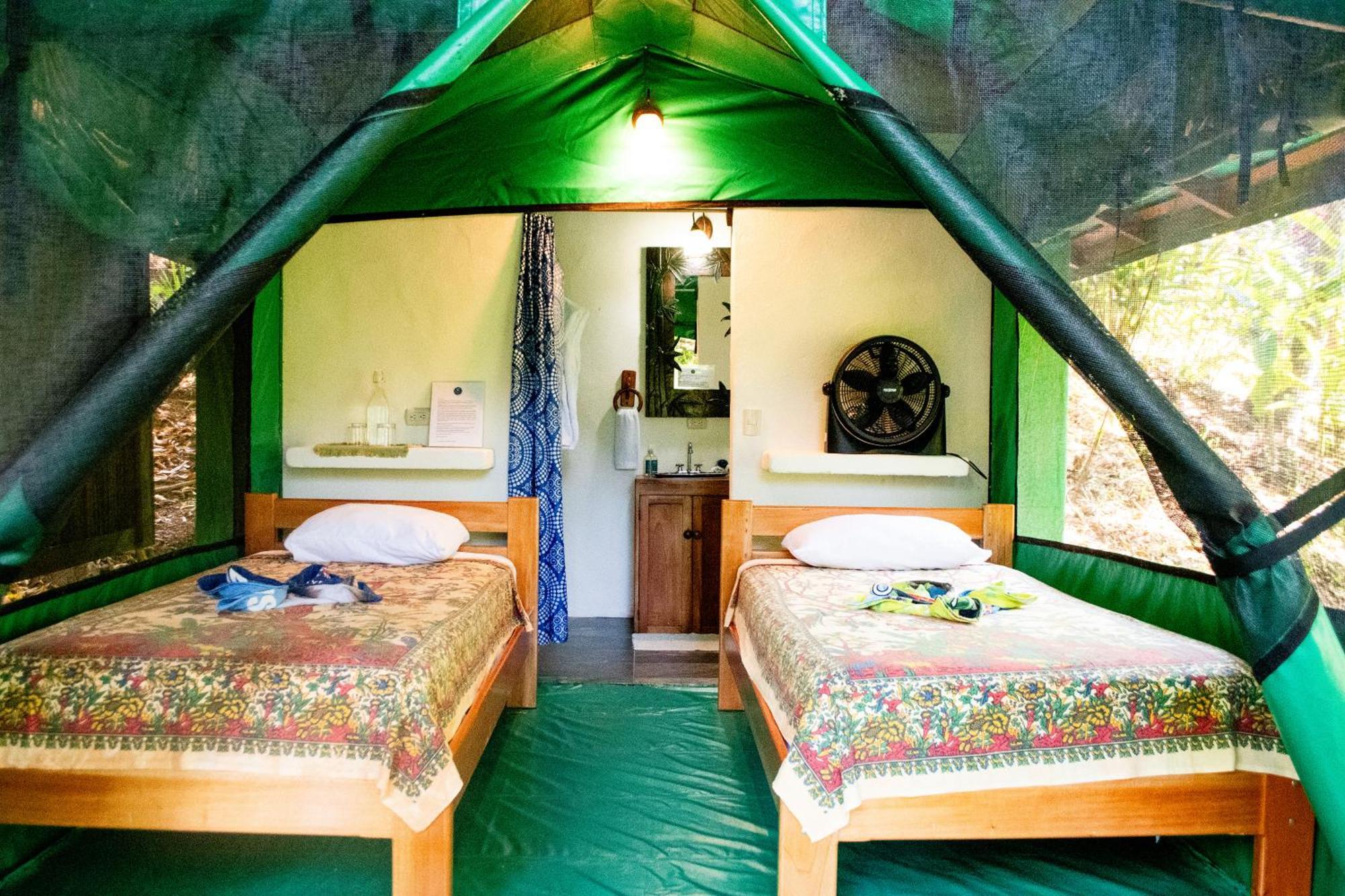 Luna Lodge Carate Exterior foto