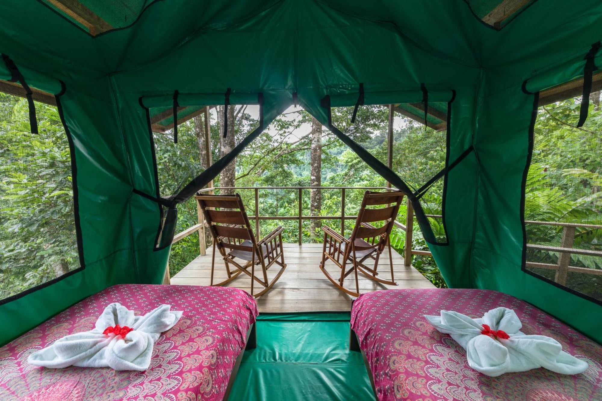 Luna Lodge Carate Exterior foto