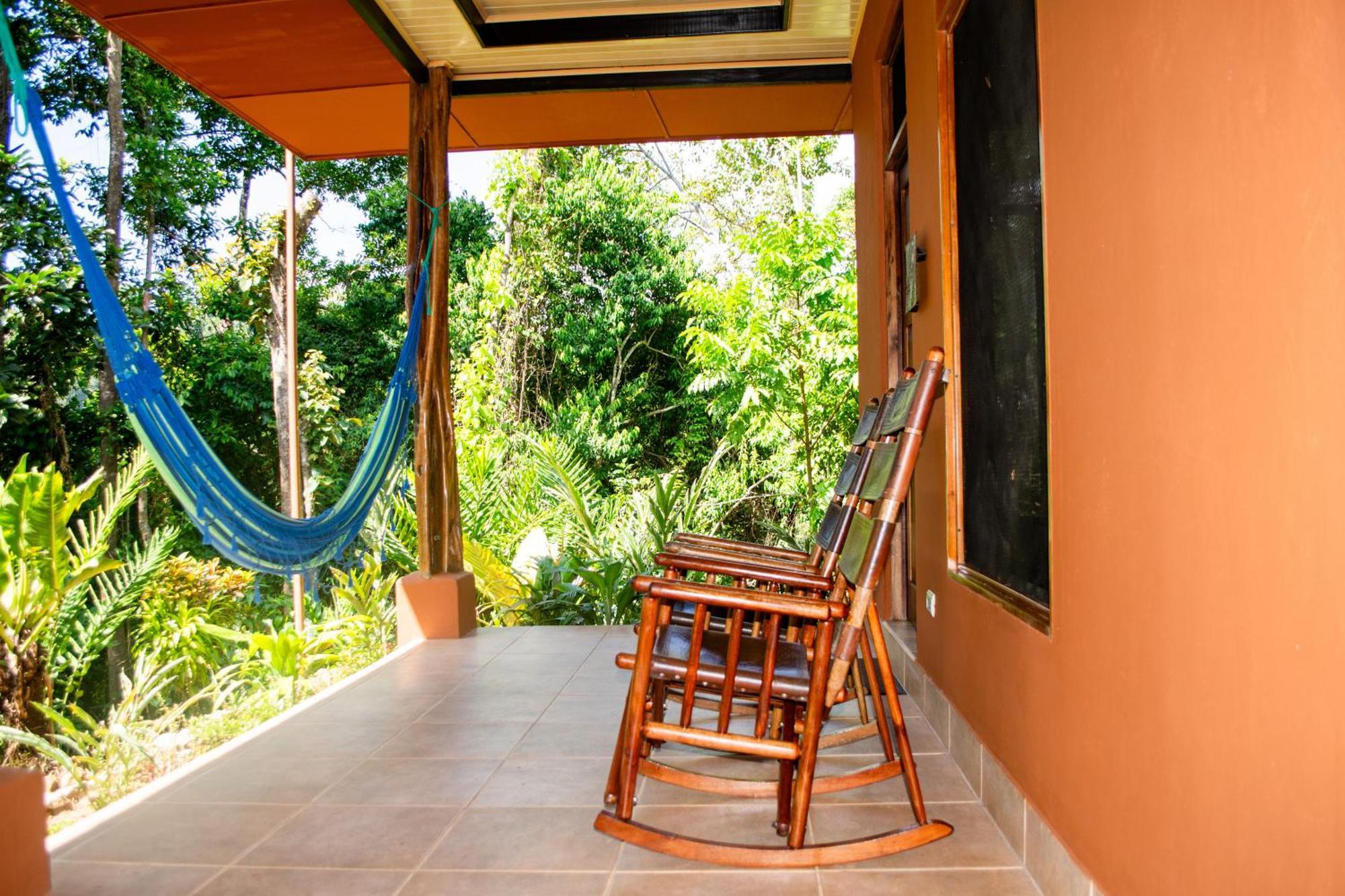 Luna Lodge Carate Exterior foto