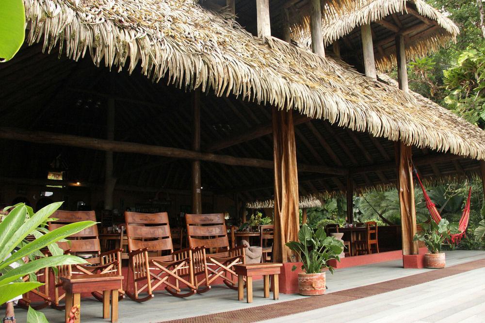 Luna Lodge Carate Exterior foto