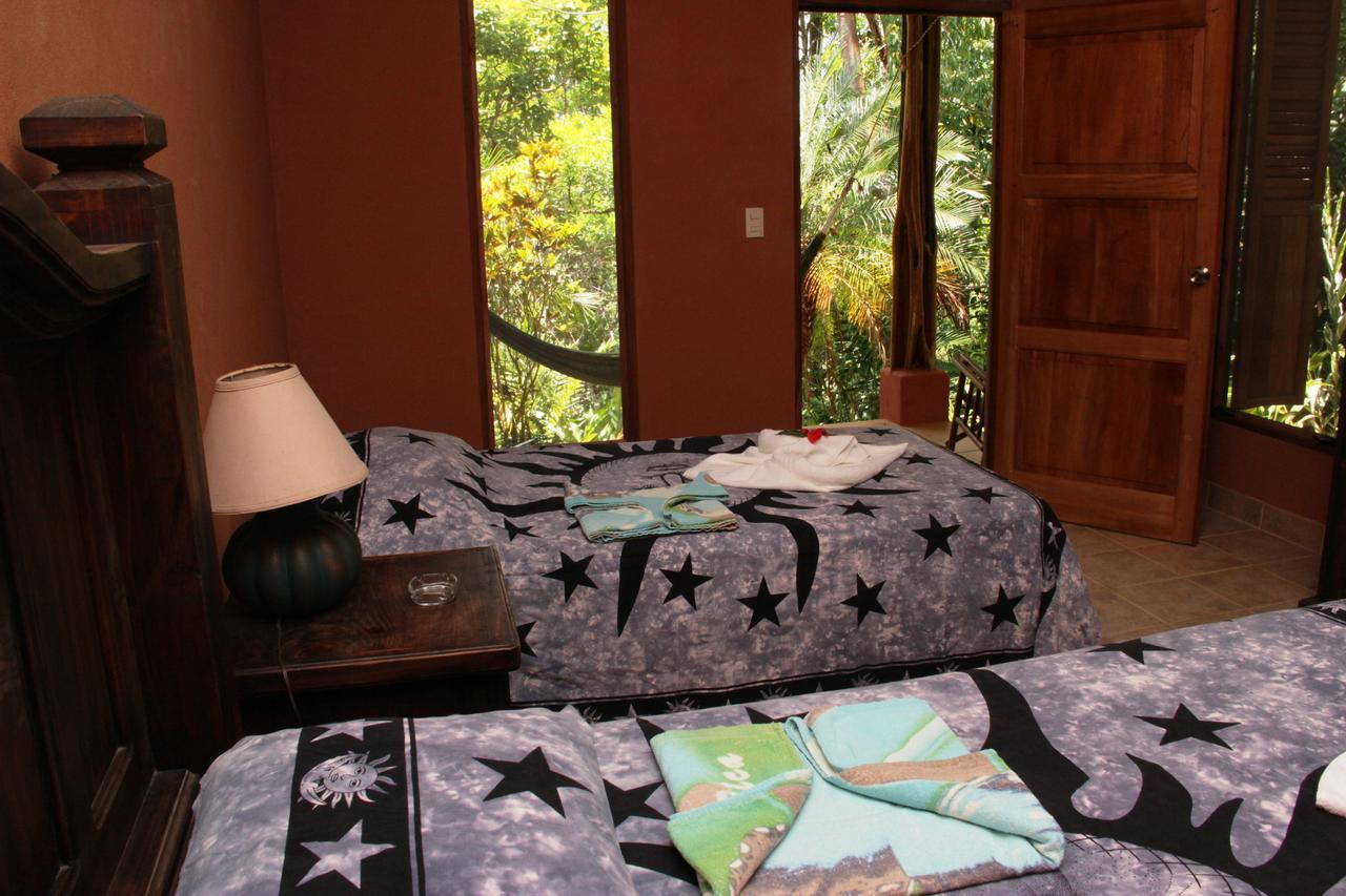 Luna Lodge Carate Quarto foto